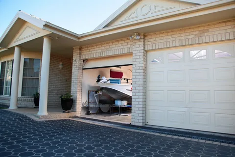 garage door replacement Sydney