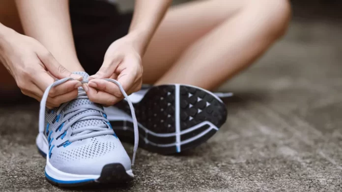 best running shoes for flat feet and bunions