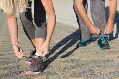 shoes for seniors with swollen feet