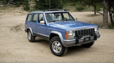 Jeep Cherokee Water Tube